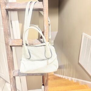 Like new white faux snakeskin Bellaluca tote double handle beautiful bag